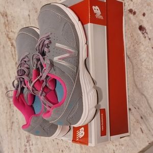 New balance women's 8.5 D running course